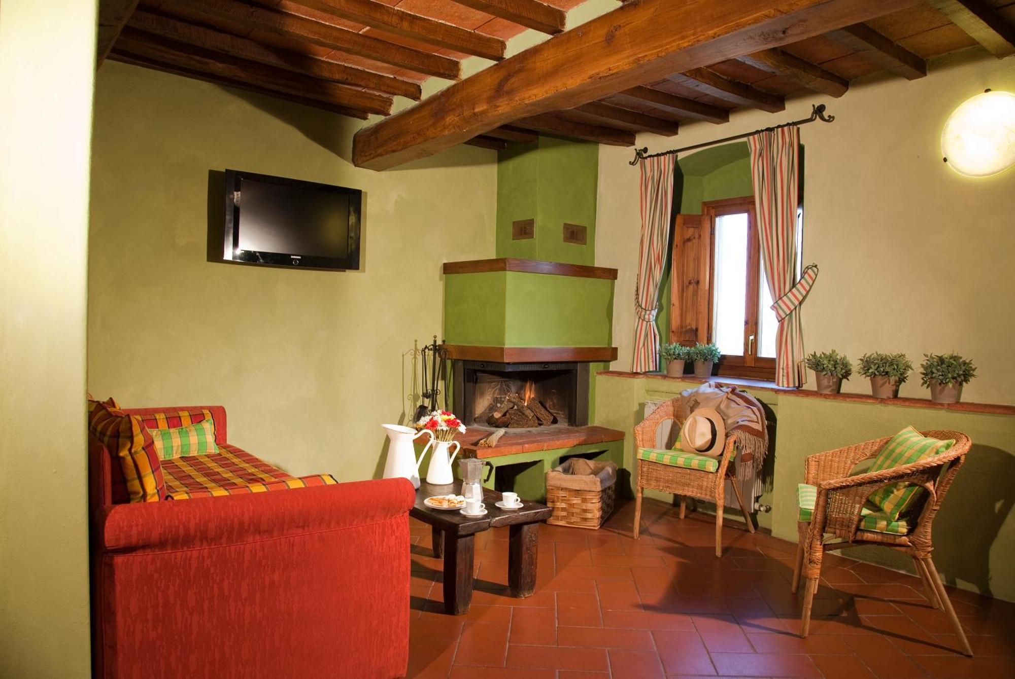 Agriturismo Fattoria Lavacchio Понтассьеве Экстерьер фото